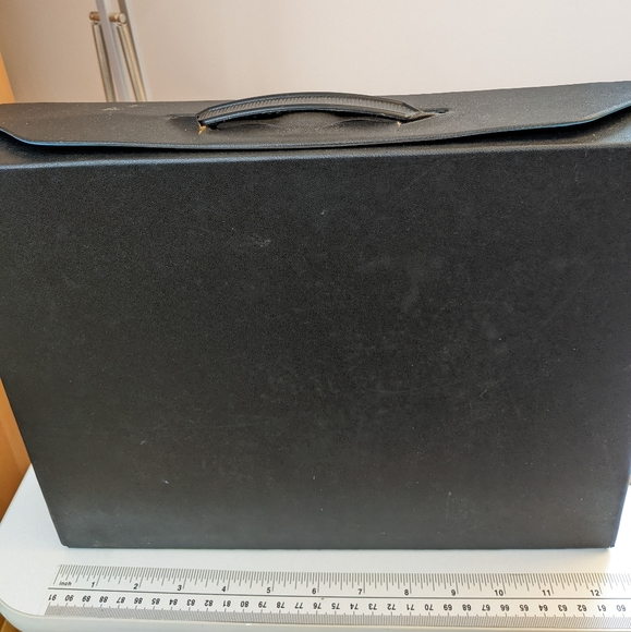 Vintage 1983 Matchbox Collectors Carrying Case with cars and trucks- SALE - Picture 4 of 17